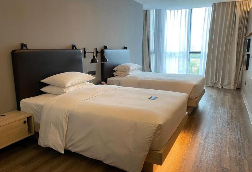 اتاق استاندارد, Moxy Shanghai Hongqiao Necc