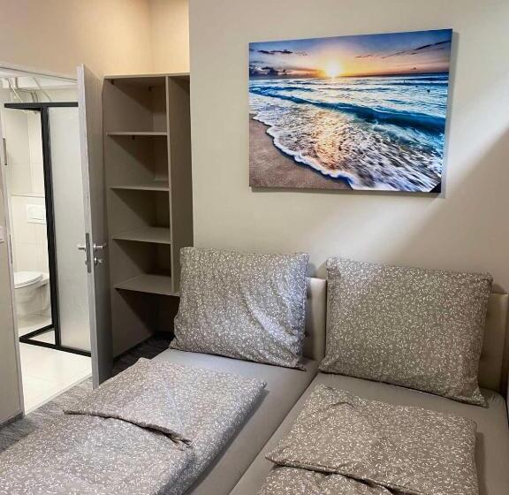 Апартаменты 1 Спальня Вид на Сад, Kinizsi Udvar Apartmanház