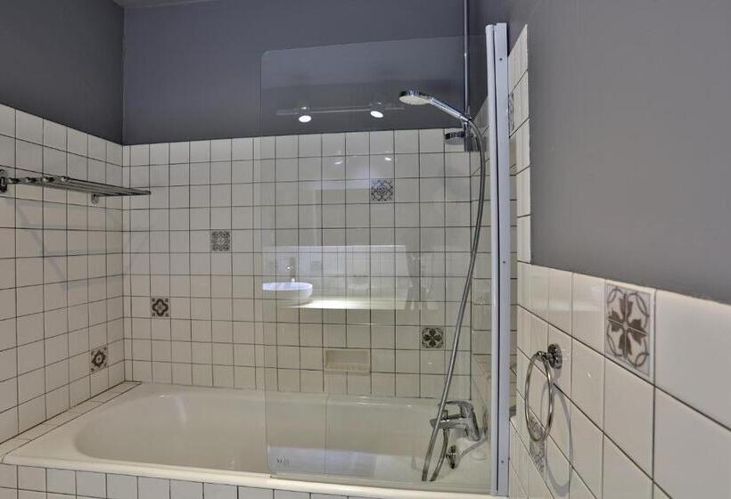 Family Suite, La Chapelle Aux Acacias