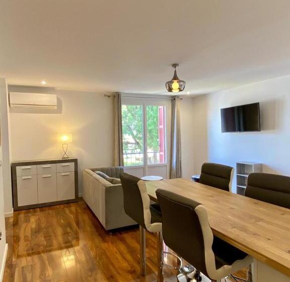 Family Suite, Maison De La Marine