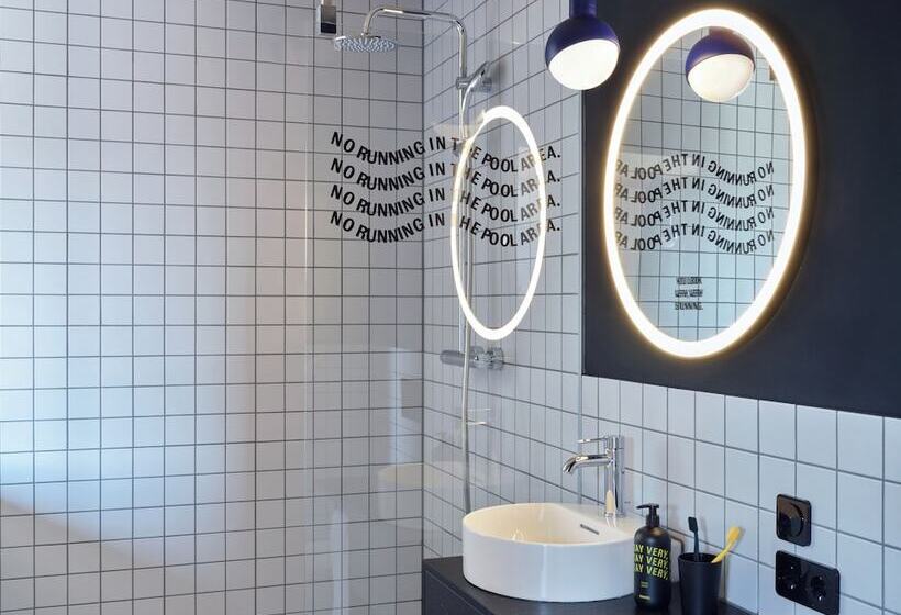 Студия Стандарт, Stayery Frankfurt Sachsenhausen