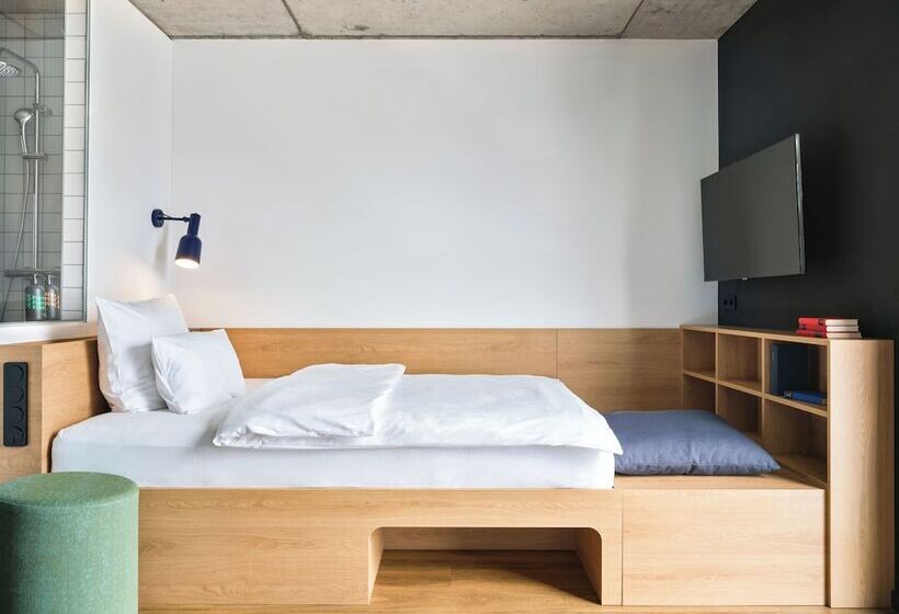 Студия Стандарт, Stayery Frankfurt Sachsenhausen