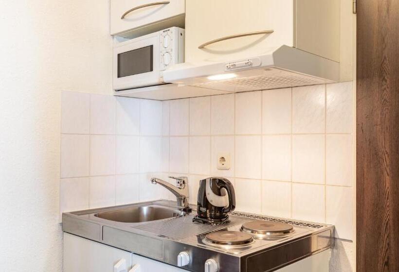 Номер Стандарт Трехместный, Acora Bochum Living The City   Apartments