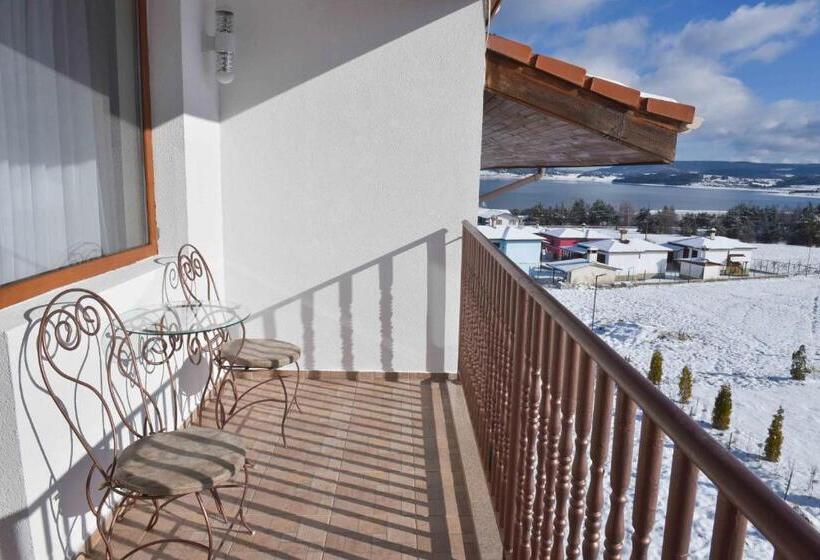 غرفة قياسية مزوَّدة بشُرفة, Family Hotel The View & Spa