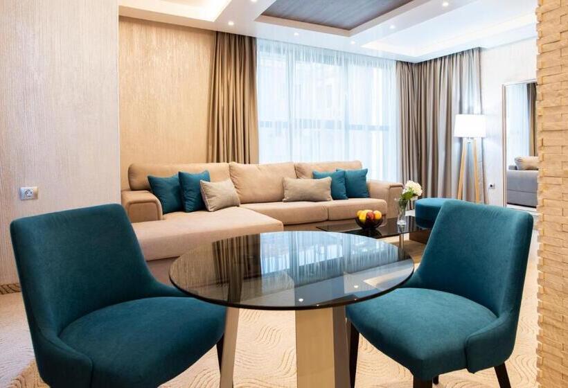 디럭스 룸, Family Hotel Business Club