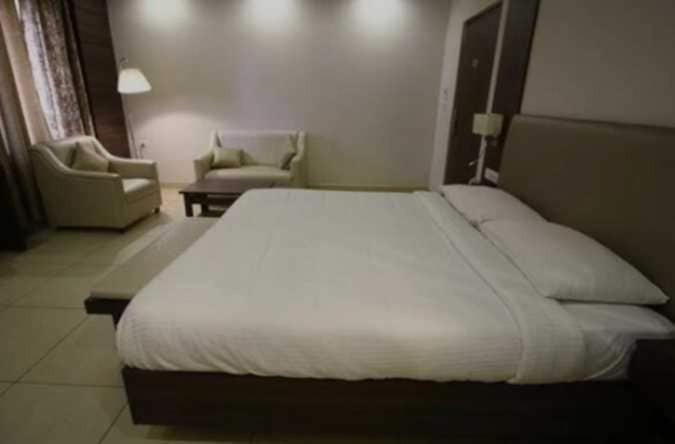 غرفة قياسية, Spot On 79210 Royal Galaxy