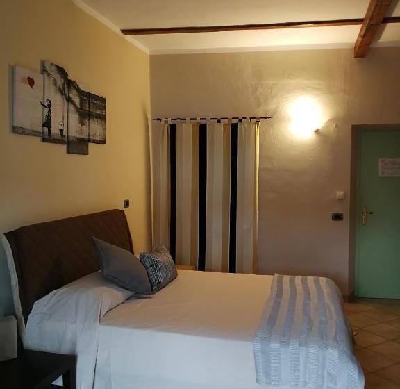 Номер Стандарт, Locanda Montecarlo