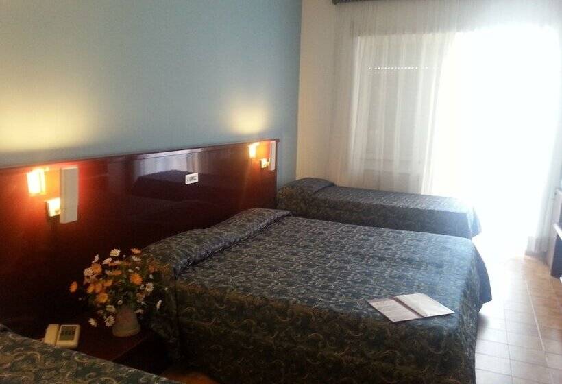 4인용 스탠다드 룸, Grand Hotel Dei Cesari Dependance
