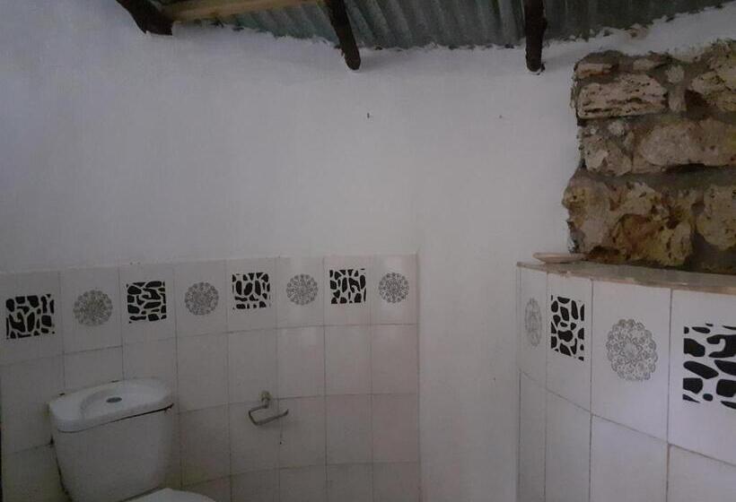 带大床的标准间, Gecko Nature Lodge Home Of Swahili Divers The Best Dive Center And Famous Gecko Restaurant
