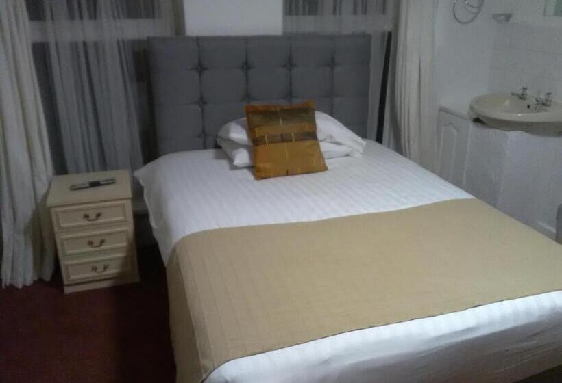 Quarto Estandar Banheiro Compartilhado, Clifton Hotel & Bar Newcastle