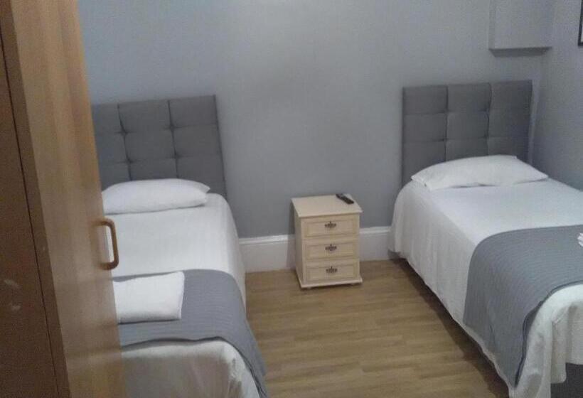 Quarto Estandar Banheiro Compartilhado, Clifton Hotel & Bar Newcastle