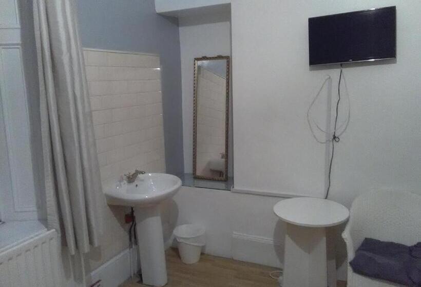 Quarto Estandar, Clifton Hotel & Bar Newcastle