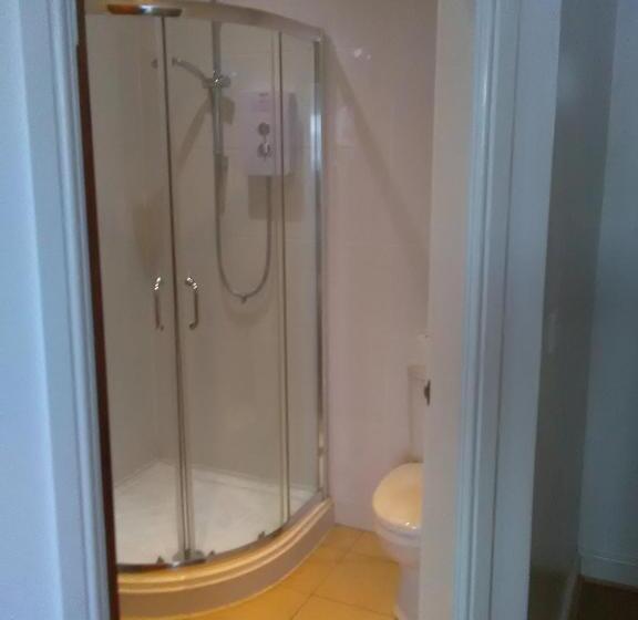 Quarto Estandar, Clifton Hotel & Bar Newcastle