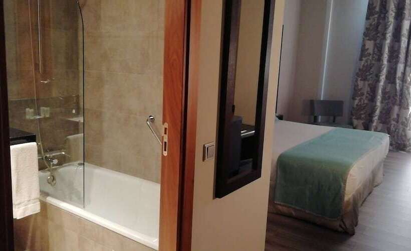 Номер Стандарт, Ciudad De Ponferrada, Ascend Hotel Collection