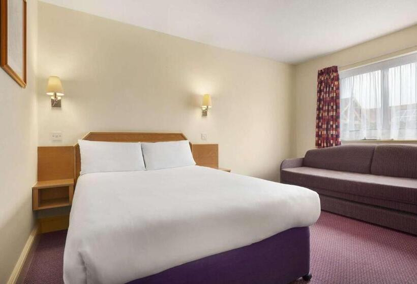 Номер Стандарт Двуспальная Кровать, Days Inn By Wyndham Sevenoaks Clacket Lane
