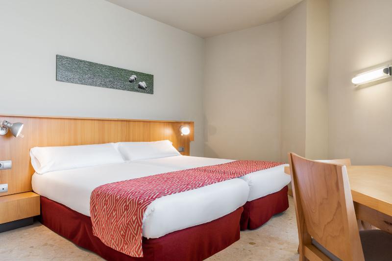Номер Стандарт Кровать Кинг Адаптированный для Инвалидов, Hilton Garden Inn Seattle  Issaquah