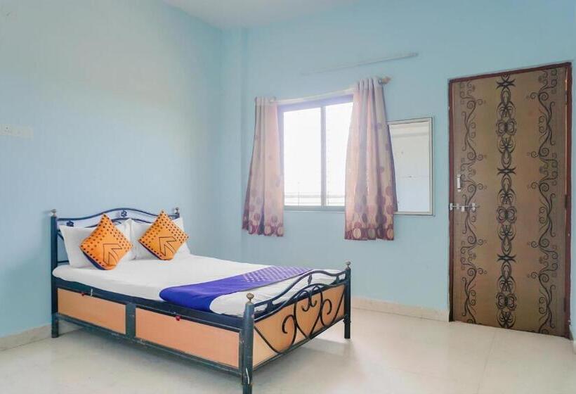 Трехместный Номер Классика, Spot On 79676 Hote Kinara Lodging And Restaurant