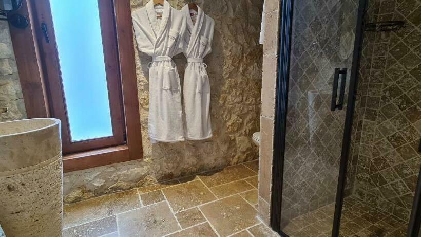 Президентский Люкс, Marisstone Hotels