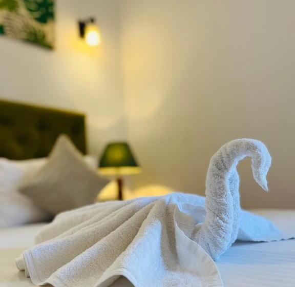 Семейный Номер Superior, J Leaf Hotel By Blue Bird