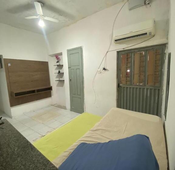 샬레, Hostel Luna