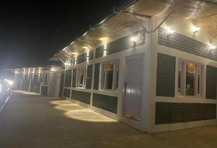 패밀리 룸 산 전망, Orchard Hill Retreat