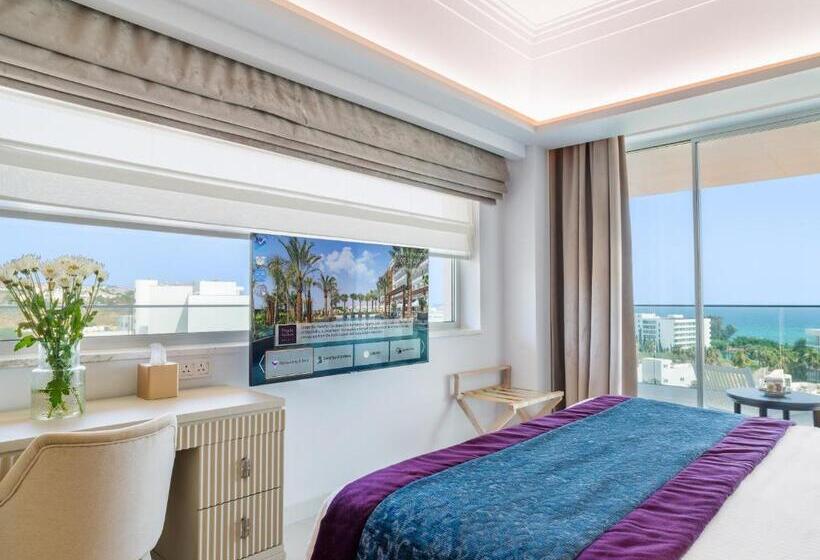Номер Superior с Видом, Amanti, Madefortwo Hotels   Ayia Napa