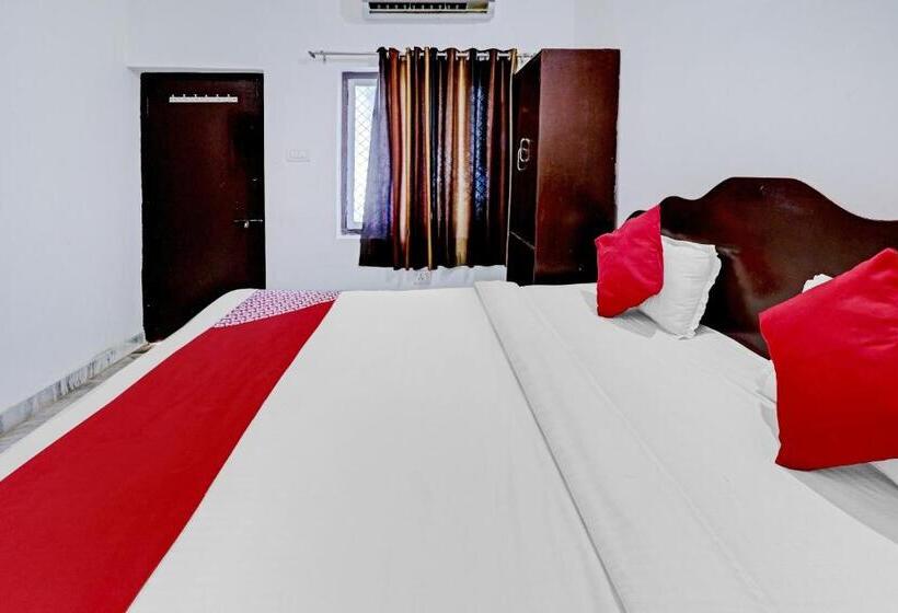 اتاق کلاسیک سه تخته, Flagship Dinesh Home Stay