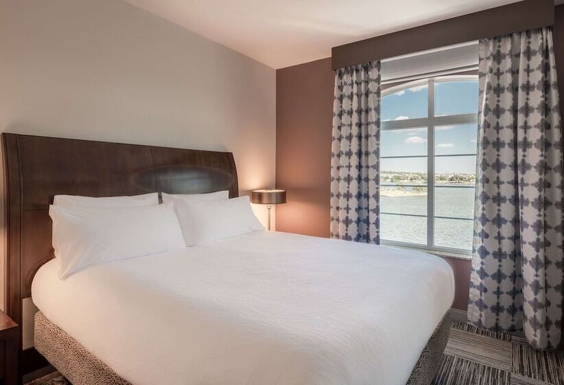 Полулюкс, Hilton Garden Inn Granbury
