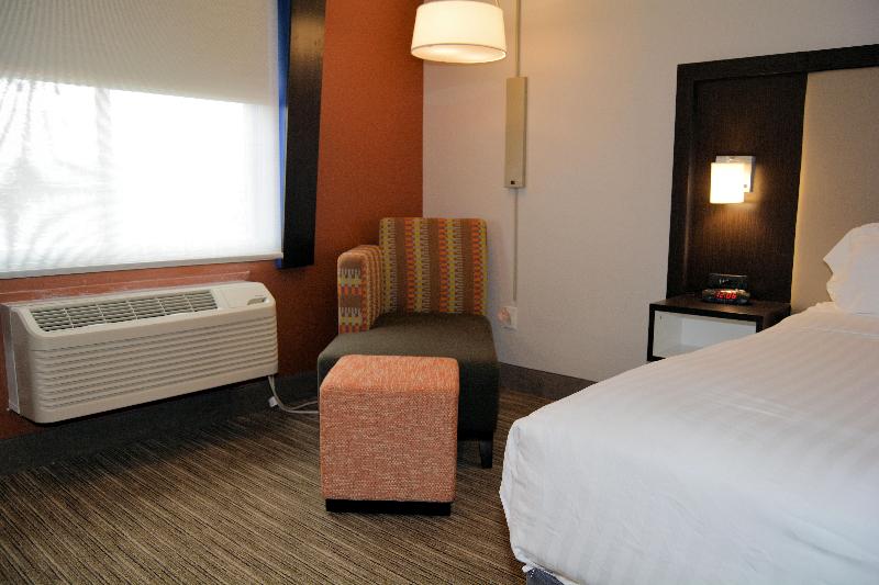Suite Aangepast voor Gehandicapten, Holiday Inn Express Hotel And Suites Abilene, An Ihg