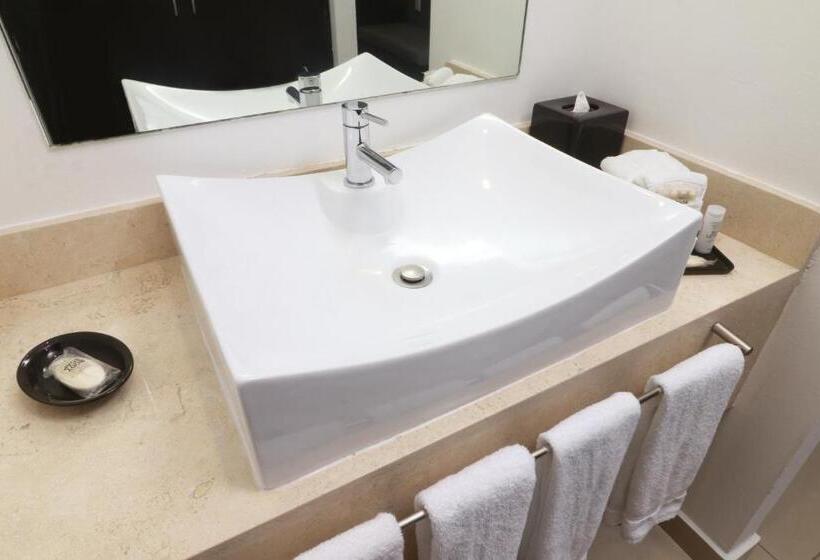 Номер Стандартный с Видом, Wyndham Garden Guadalajara Acueducto