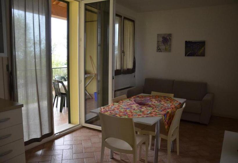 آپارتمان 2 خوابه, Residence Karina