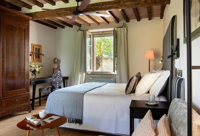 اتاق لوکس, La Moscadella