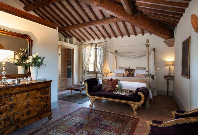 سوییت جونیور لوکس, La Moscadella