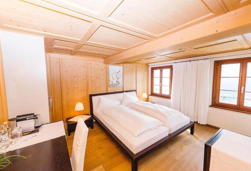 Номер Стандарт Вид на Озеро, The Boutique Gasthaus Engel