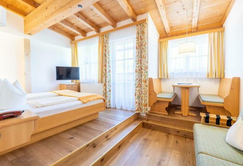 Номер Стандарт, Feriengut Unterhochstätt
