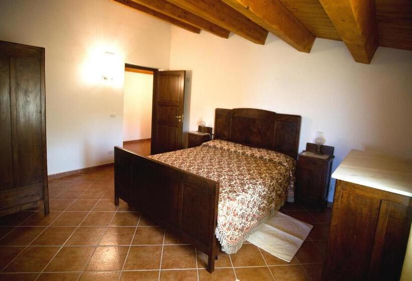 Номер Стандарт, Agriturismo Miracco Atanasio Franco Il Maniero