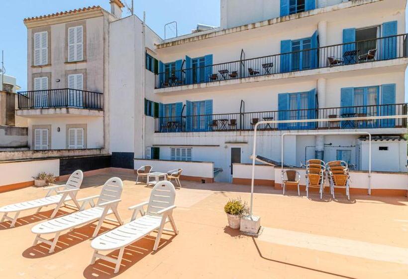 اتاق استاندارد با سرویس بهداشتی مشترک, La Marina Ch