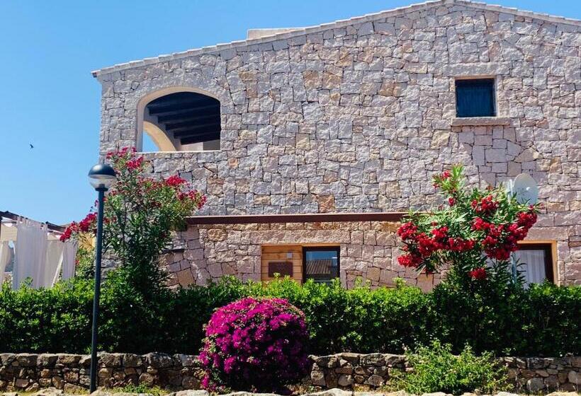 Апартаменты 2 Спальни, Relais Del Borgo  Domo