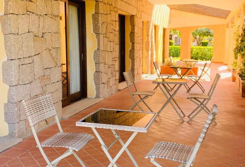 Номер Стандарт Трехместный, Relais Del Borgo  Domo