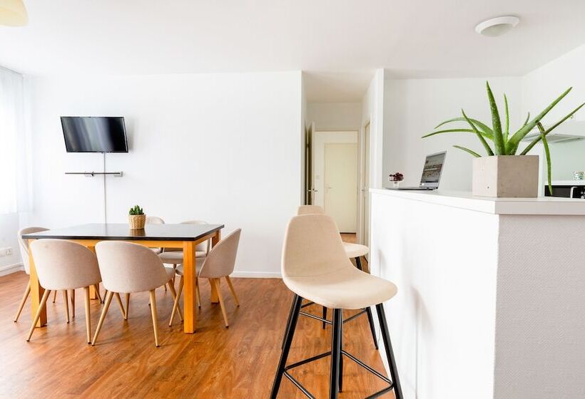 Апартаменты 1 Спальня, Cerise Nantes Atlantis