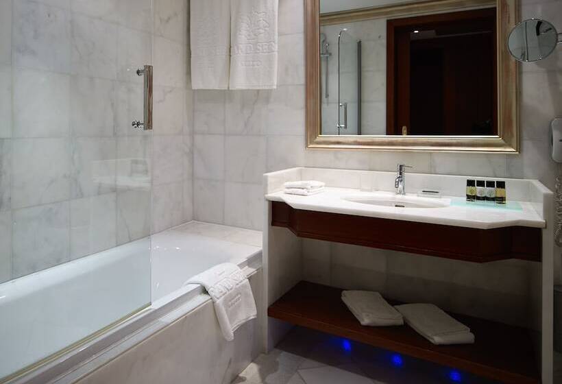 클래식 스위트, Grand Serai Congress And Spa