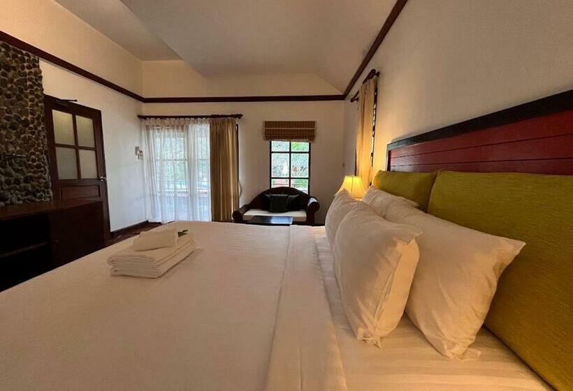 1 Bedroom House, Green Papaya Beach Resort, Koh Phangan
