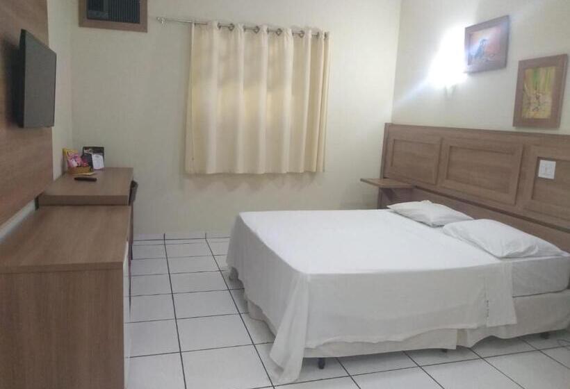 Quarto Deluxe, Dona Beja
