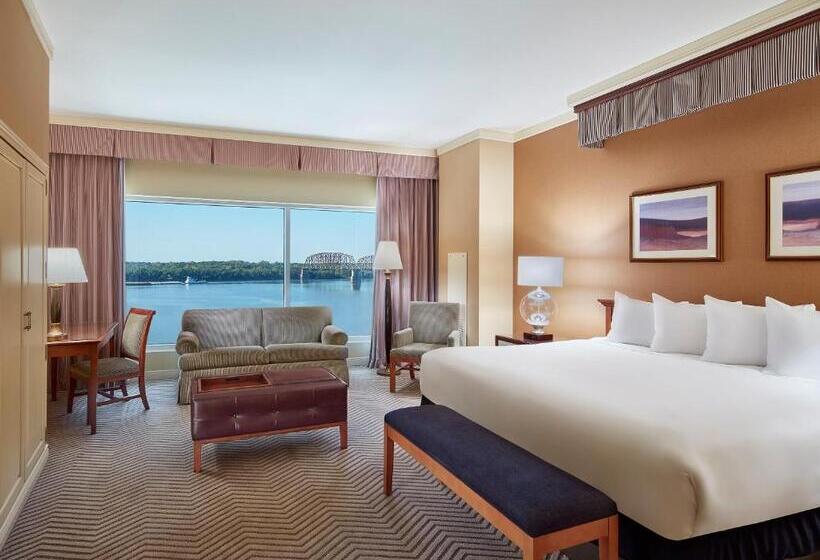 带大床的豪华间, Harrah S Metropolis Hotel & Casino