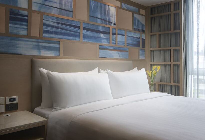 سوییت جونیور, Shama Petchburi 47 Bangkok