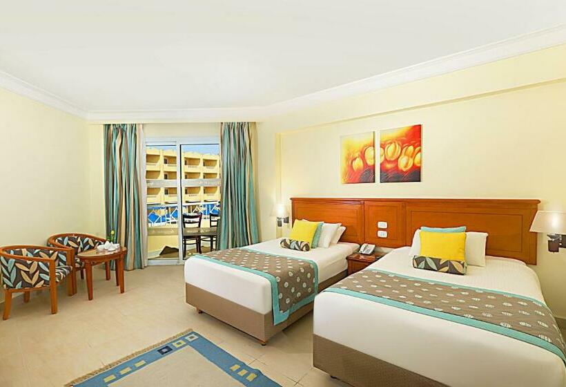 اتاق خانوادگی, Amwaj Beach Club Abu Soma