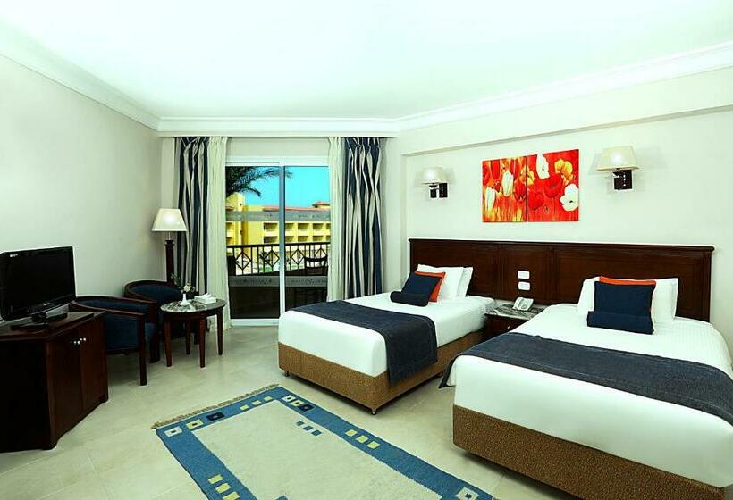 اتاق استاندارد با چشم‌انداز استخر, Amwaj Beach Club Abu Soma