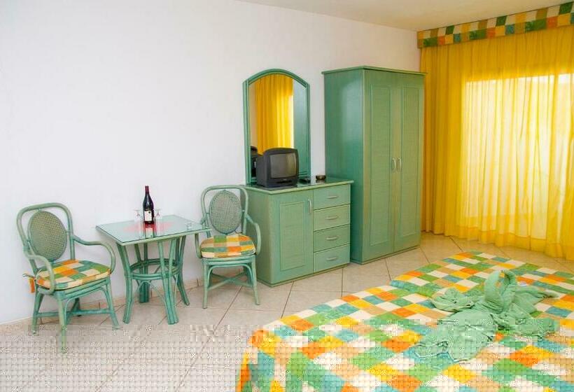 Студия Стандарт, Aparthotel Esquinzo y Monte del Mar