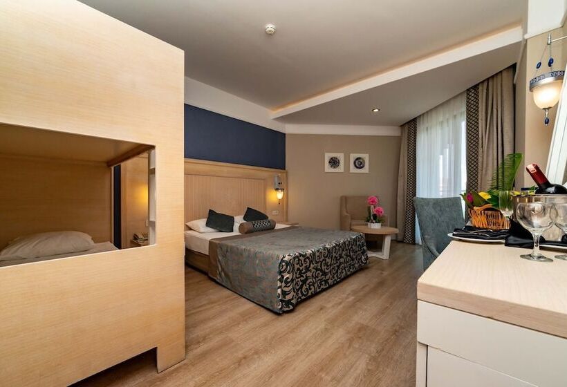 اتاق خانوادگی با تختخواب سفری, Seamelia Beach Resort Hotel & Spa