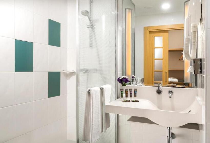 带皇后床的行政房间, Novotel Kayseri